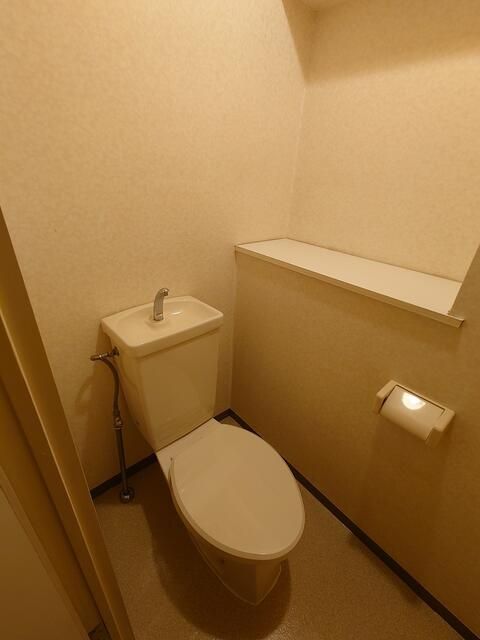 トイレ　ななハイツB　文京区本駒込２