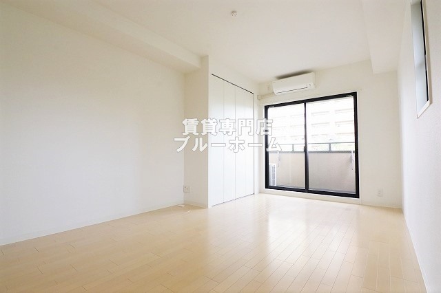 その他　別角度からの洋室です！