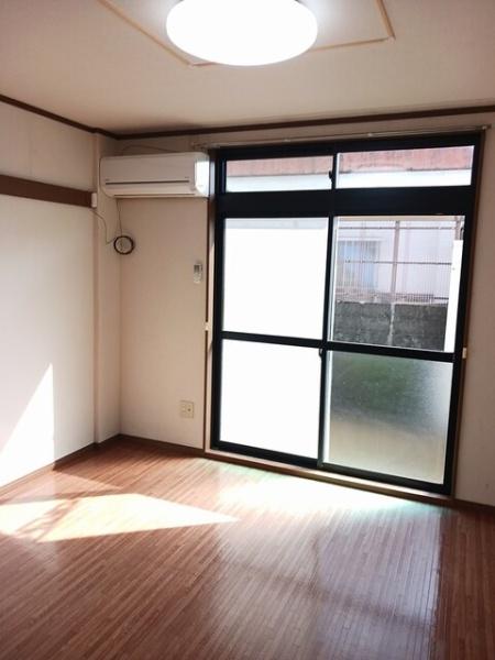 居室・リビング　※現況優先となります。