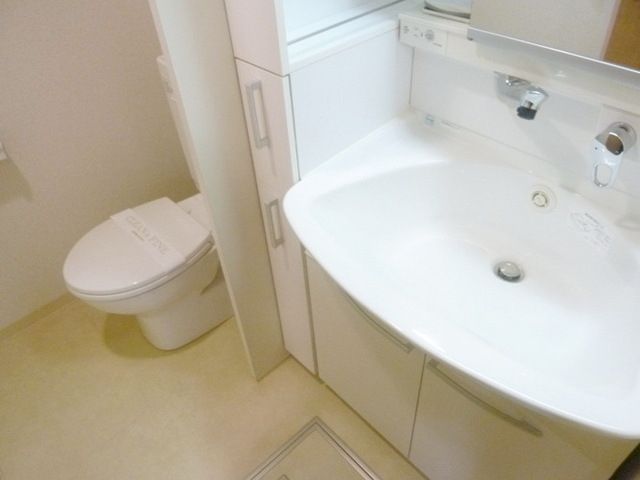 洗面設備　お部屋探しは株式会社　タウンハウジング　までお気軽にお問合…