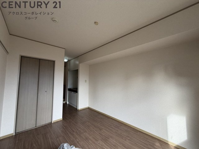 居室・リビング　明るいリビング