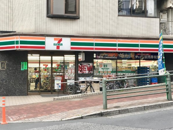 コンビニ　セブンイレブン 北区十条駅前店（コンビニ）まで342m