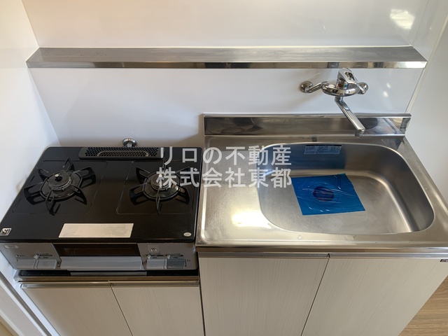 キッチン　２口ガスコンロ設置済！お引越し後すぐにお料理できます！