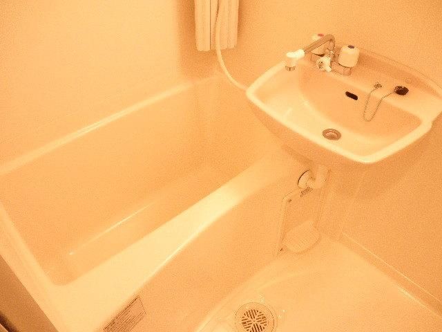 バス・シャワールーム　別号室　参考写真