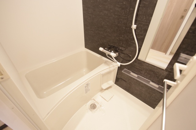 バス・シャワールーム　※別室の参考写真の為、現況優先です。
