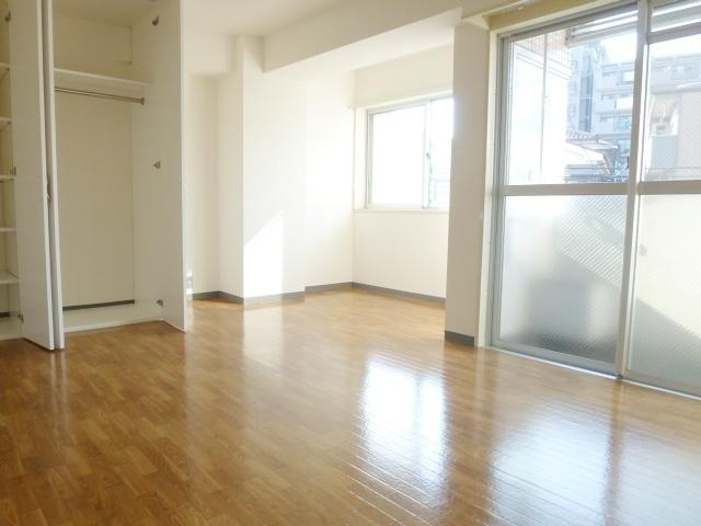 居室・リビング　洋室10帖