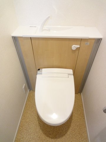 トイレ　コンパクトで使いやすいトイレです