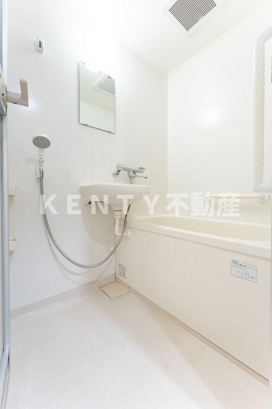 バス・シャワールーム　ゆったり過ごせるお風呂です