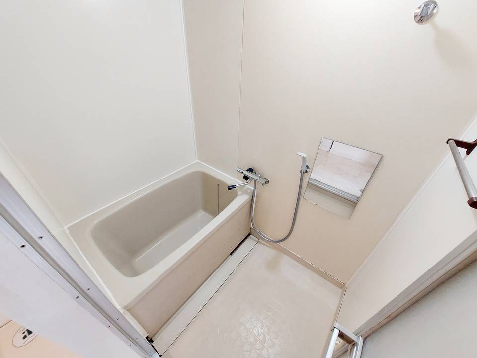 バス・シャワールーム　浴室