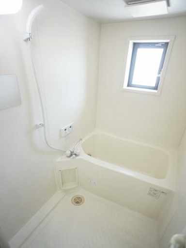 バス・シャワールーム　日々の疲れをリセットできる浴室です♪