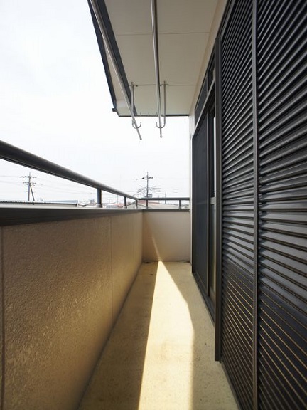 バルコニー　日当たり良好！お洗濯物がたくさん干せます♪