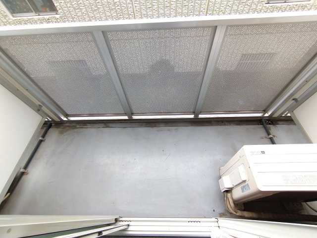 バルコニー　他のお部屋の参考写真となります。
