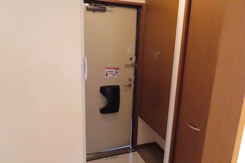 玄関　同物件別部屋