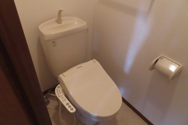 トイレ　同物件別部屋