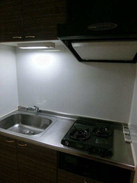 キッチン　2口ガスシステムキッチン