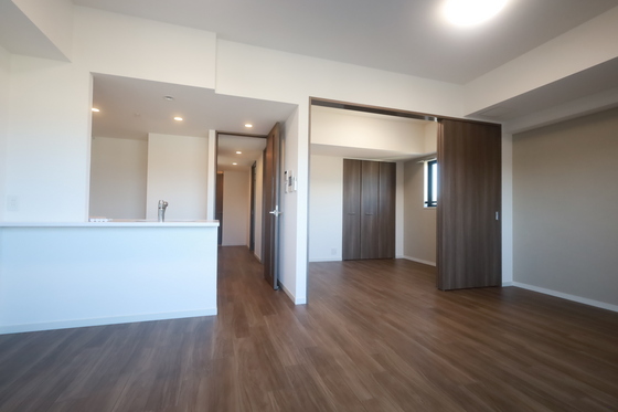 居室・リビング　※別部屋の写真です