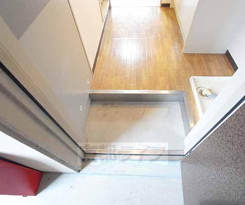 玄関　玄関です。