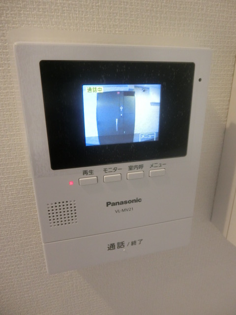 セキュリティ　来訪者の確認ができるモニターホンです。