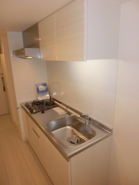 キッチン　大きなキッチン。お料理の効率が上がりますよ。