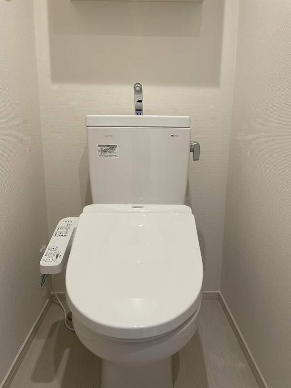 トイレ　落ち着いたトイレです