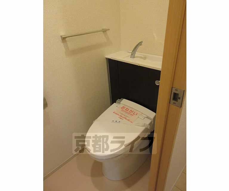 トイレ　清潔感のあるトイレです