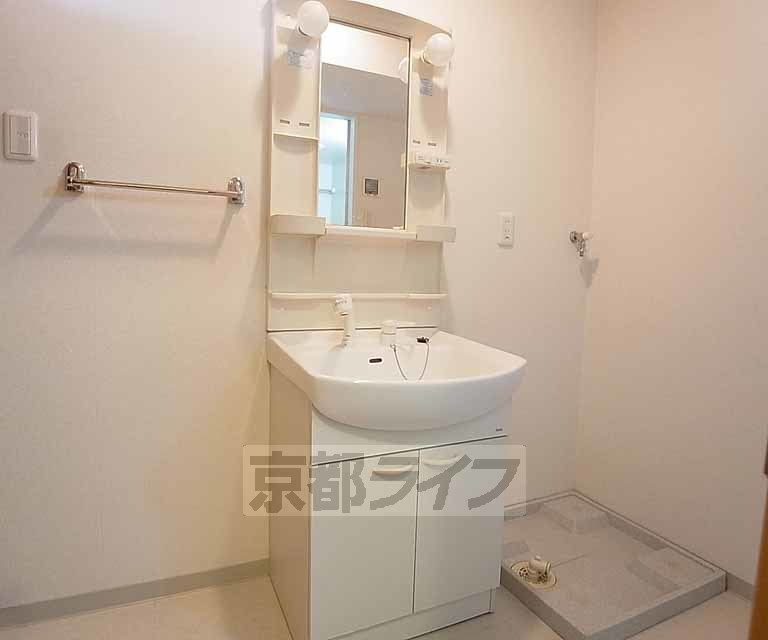 洗面設備　便利なシャンプードレッサー。