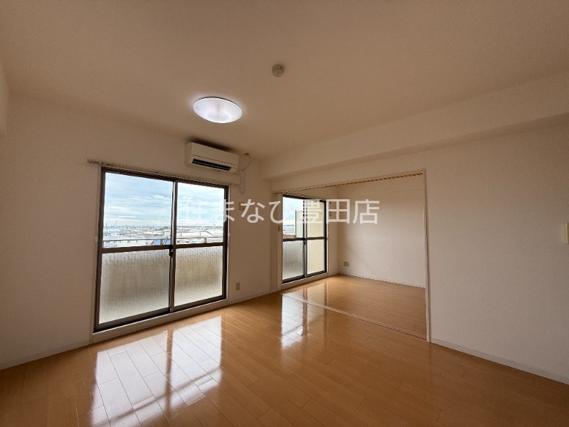 居室・リビング　別部屋写真