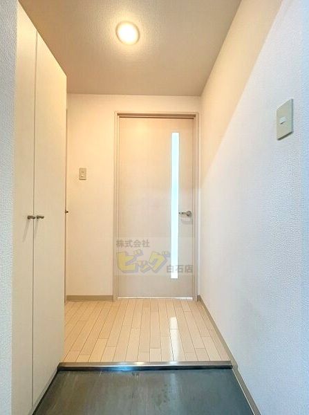 玄関　広々とした玄関です♪