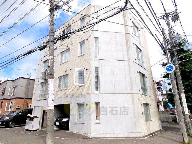 建物外観　Ｗｉ－Ｆｉ付ネット無料採用の１ＬＤＫマンションです♪