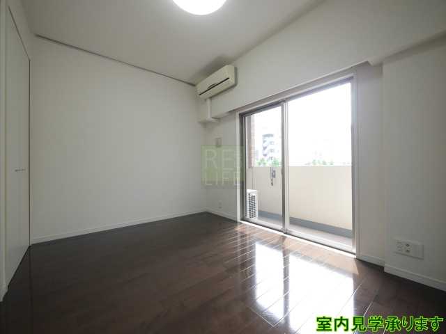 居室・リビング　別部屋の画像になります。