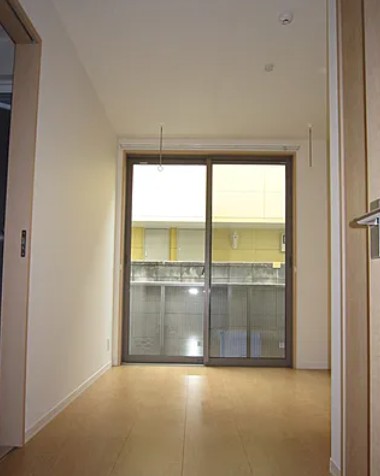 居室・リビング　☆明るい洋室☆