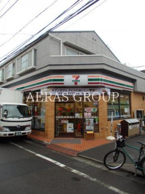 コンビニ　セブンイレブン世田谷三宿2丁目店（コンビニ）まで332m