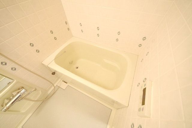 バス・シャワールーム　★追い焚き・浴室乾燥機付き★