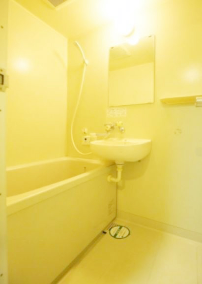 バス・シャワールーム　★洗面台付きバスルーム★