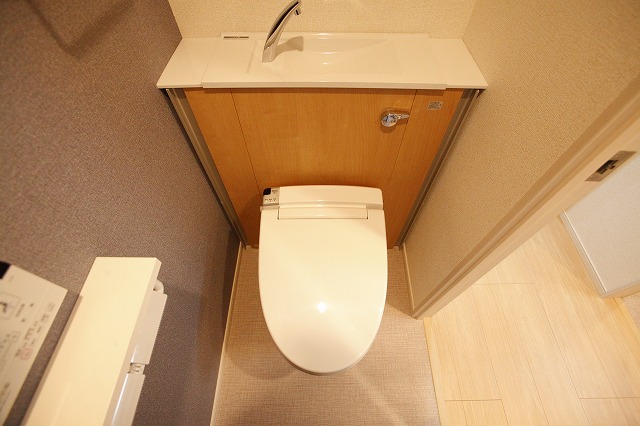 トイレ　トイレ