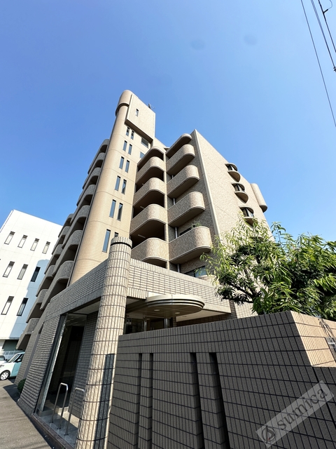 建物外観　鉄筋コンクリート造・ガッチリとした建物です♪♪