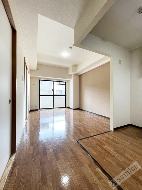 居室・リビング　リビング１０帖・レイアウトは自由自在です♪♪