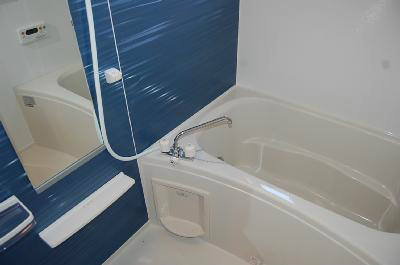 バス・シャワールーム　追い炊き・浴室乾燥機完備しているバスルーム