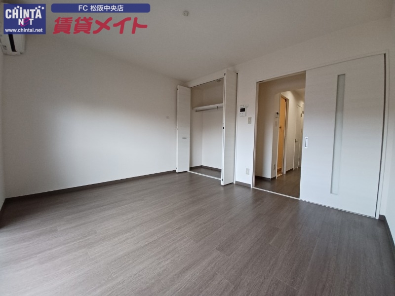 居室・リビング　同型参考写真