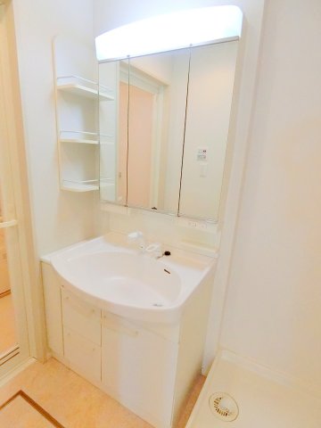 洗面設備　※別部屋参考写真です