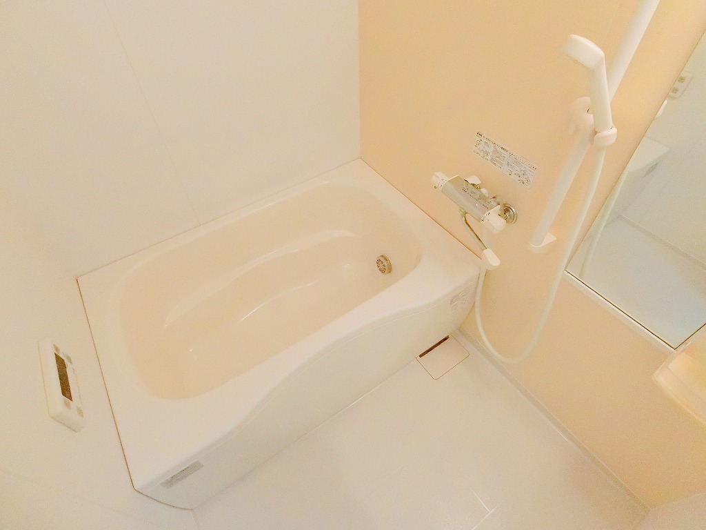 バス・シャワールーム　※別部屋参考写真です