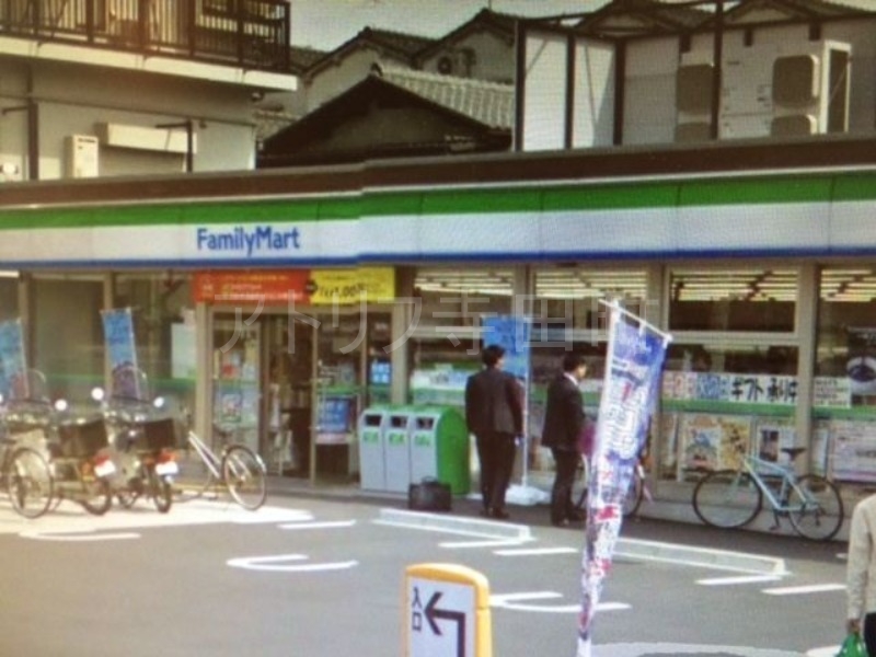 コンビニ　ファミリーマート桃谷公園前店（コンビニ）まで323m