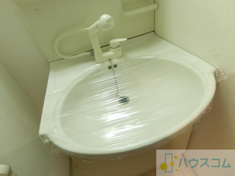 洗面設備　シャワー付き洗面台