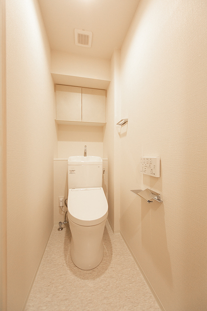 トイレ　※写真は同タイプ住戸です。