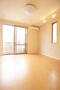 居室・リビング　２階角部屋です。