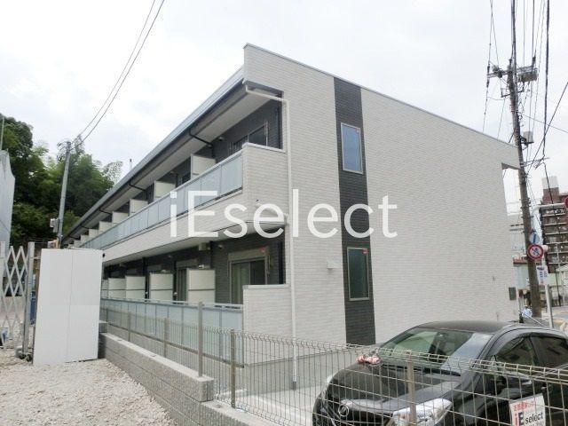 建物外観　２０１４年８月築のアパートです。