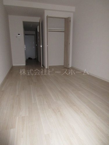 居室・リビング　※別号室参考写真
