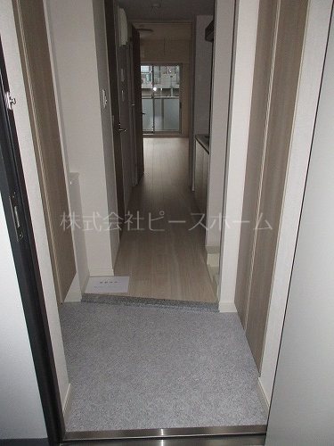 玄関　※別号室参考写真