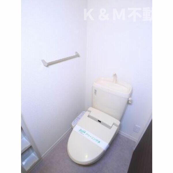 トイレ　コンパクトで使いやすいトイレです