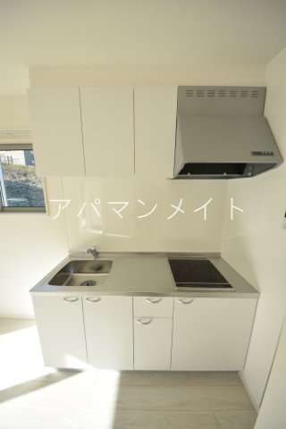 キッチン　ＩＨコンロ２口付き！